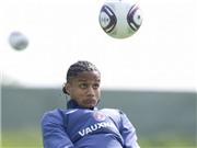 Bóng đá anh, ngoại hạng anh, lịch thi đấu euro 2012, Mancienne hy vọng trưởng thành trên đất Đức